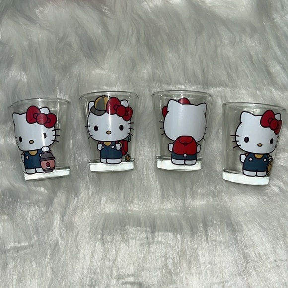 🆕 Hello Kitty Camping Design 4- Piece Glassware Set Shot Glasses 1.5 Oz Each - Picture 2 of 8